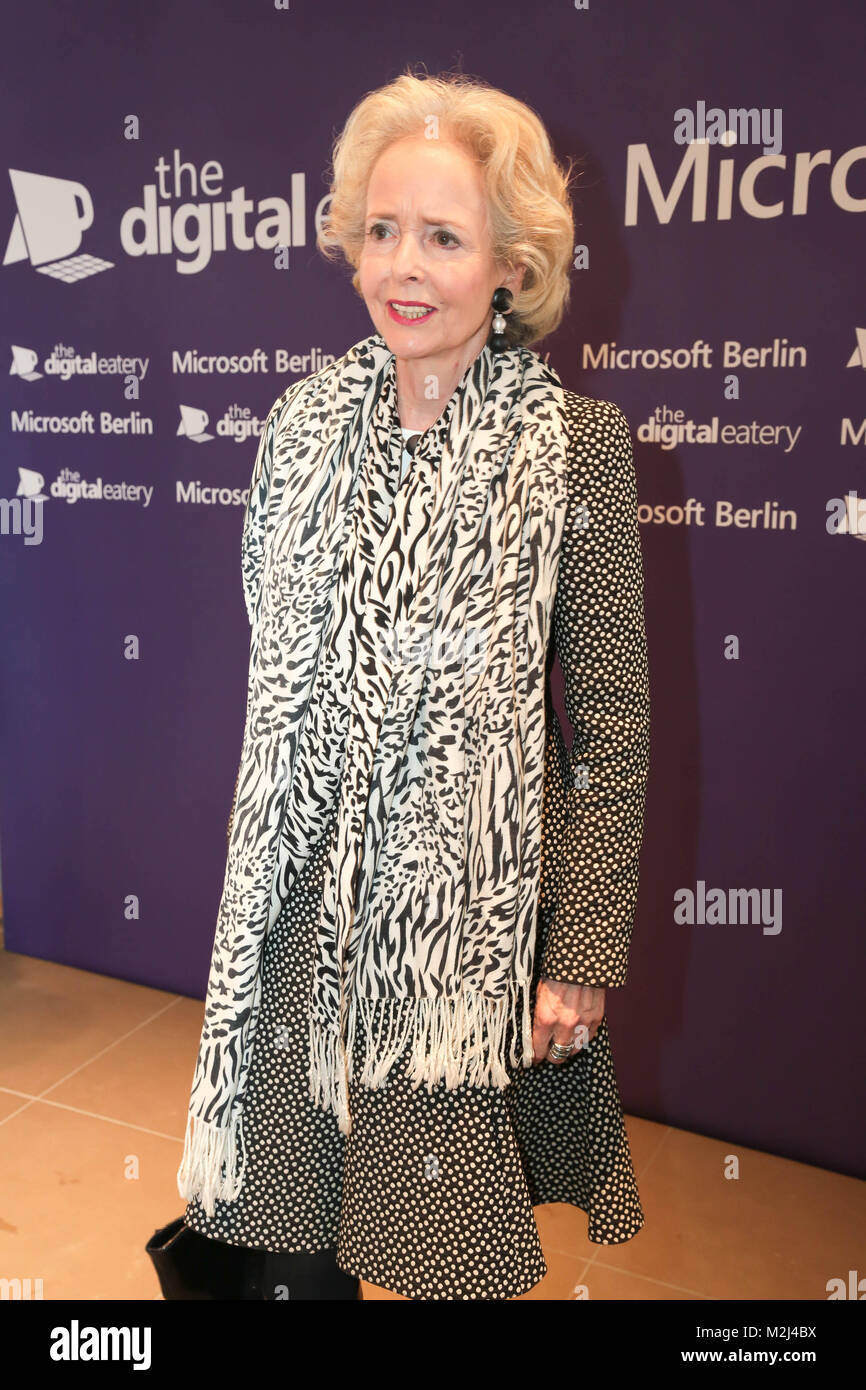 Isa Graefin von Hardenberg bei The Digital Eatery Microsoft Shopereroeffnung in Berlin am 18.09.2013 Stock Photo