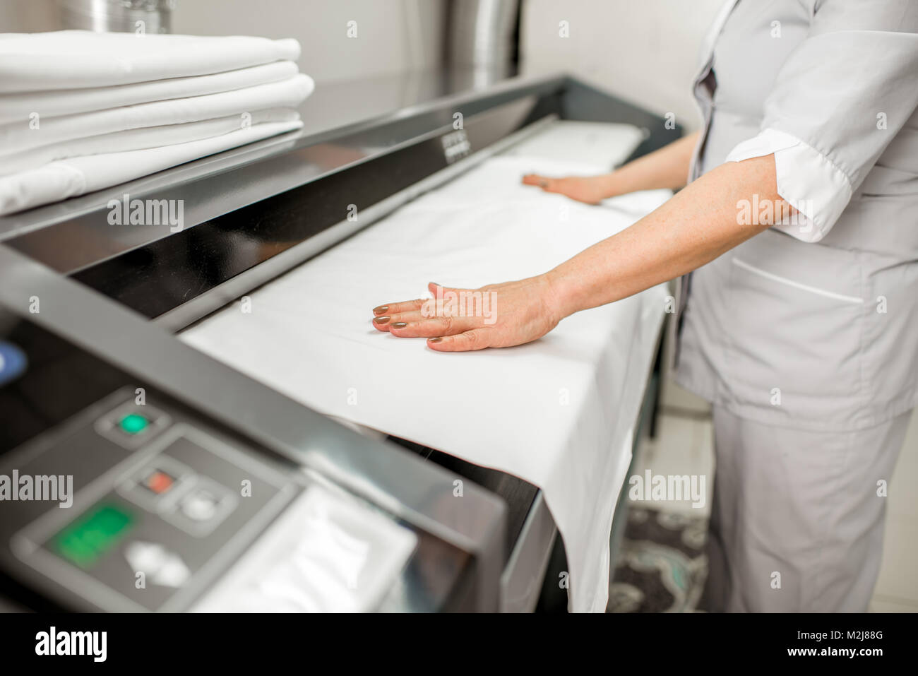 professional ironing machine