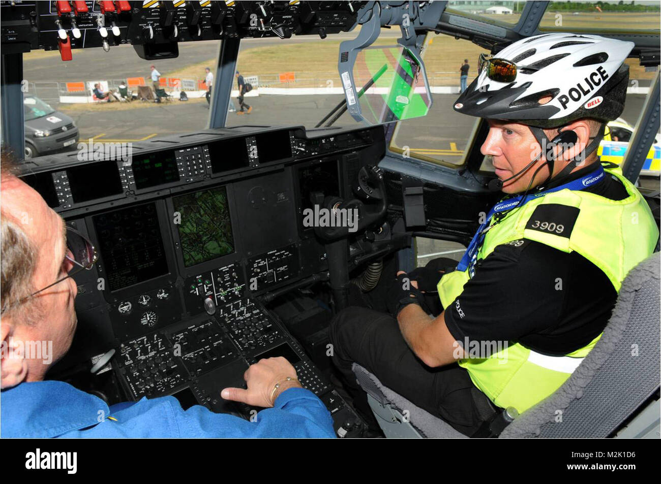 Lockheed Martin flight engineer explains Air Force plane to British ...