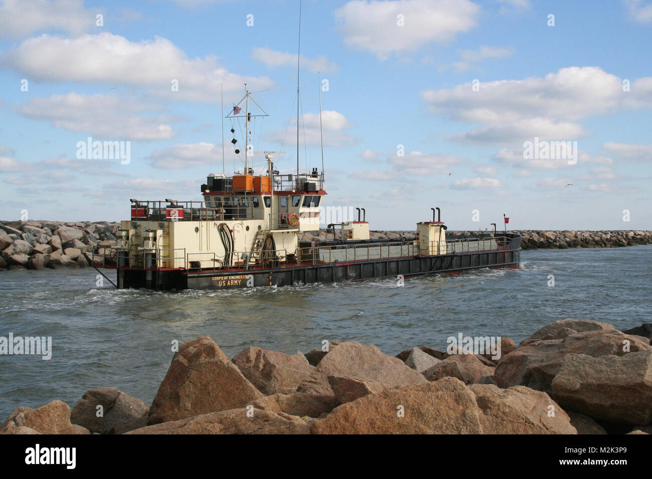 Rudee inlet hires stock photography and images Alamy
