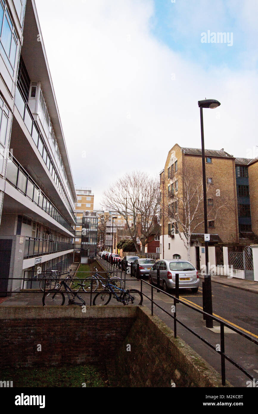 Churchill Gardens Estate, Johnsons PLace Pimlico, London, England Stock Photo Alamy