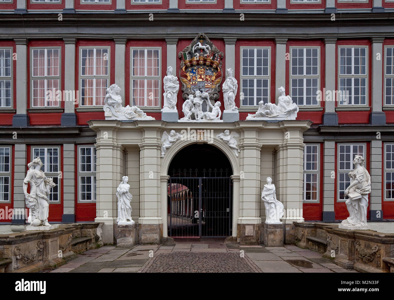 Wolfenbüttel Schloss Portalfassade Teilansicht heutiges Erscheinungsbild 1714-17 v Hermann Korb Bildhauerarbeite v Franz Finck Stock Photo