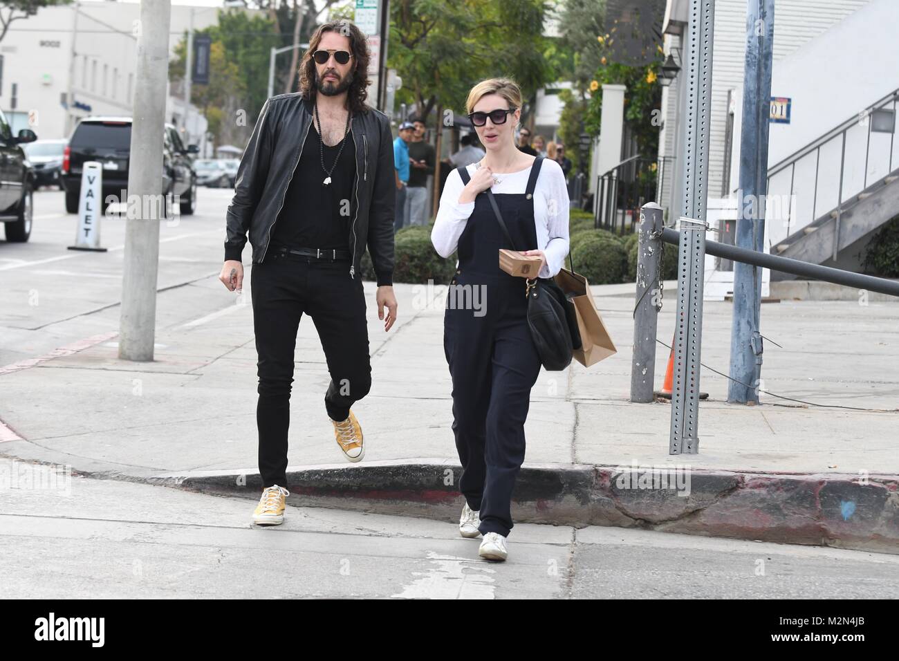 Russell brand and laura gallacher hi-res stock photography and images -  Alamy