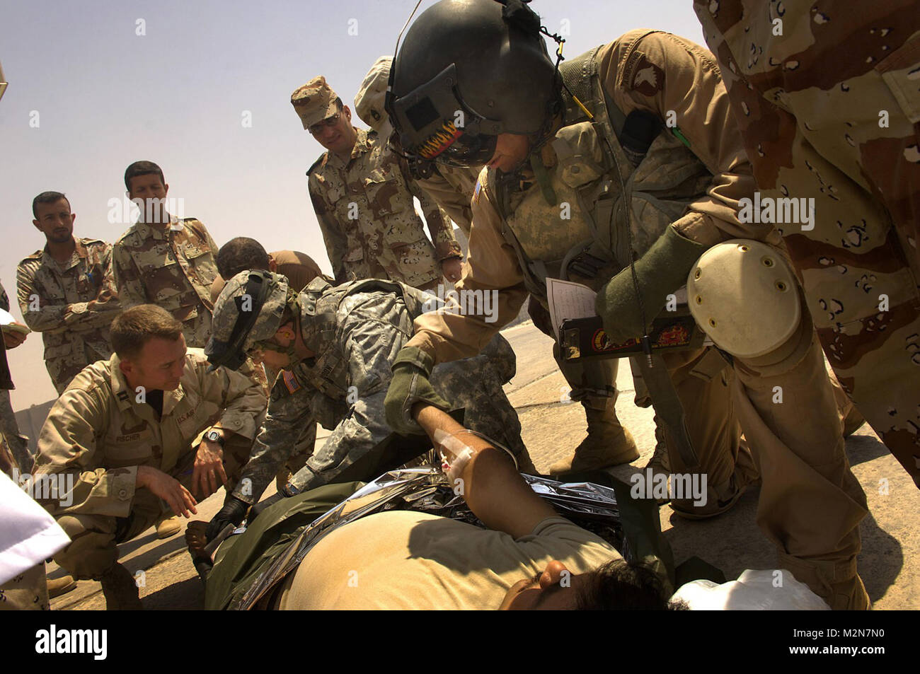 Iraq war marine medical hi-res stock photography and images - Alamy