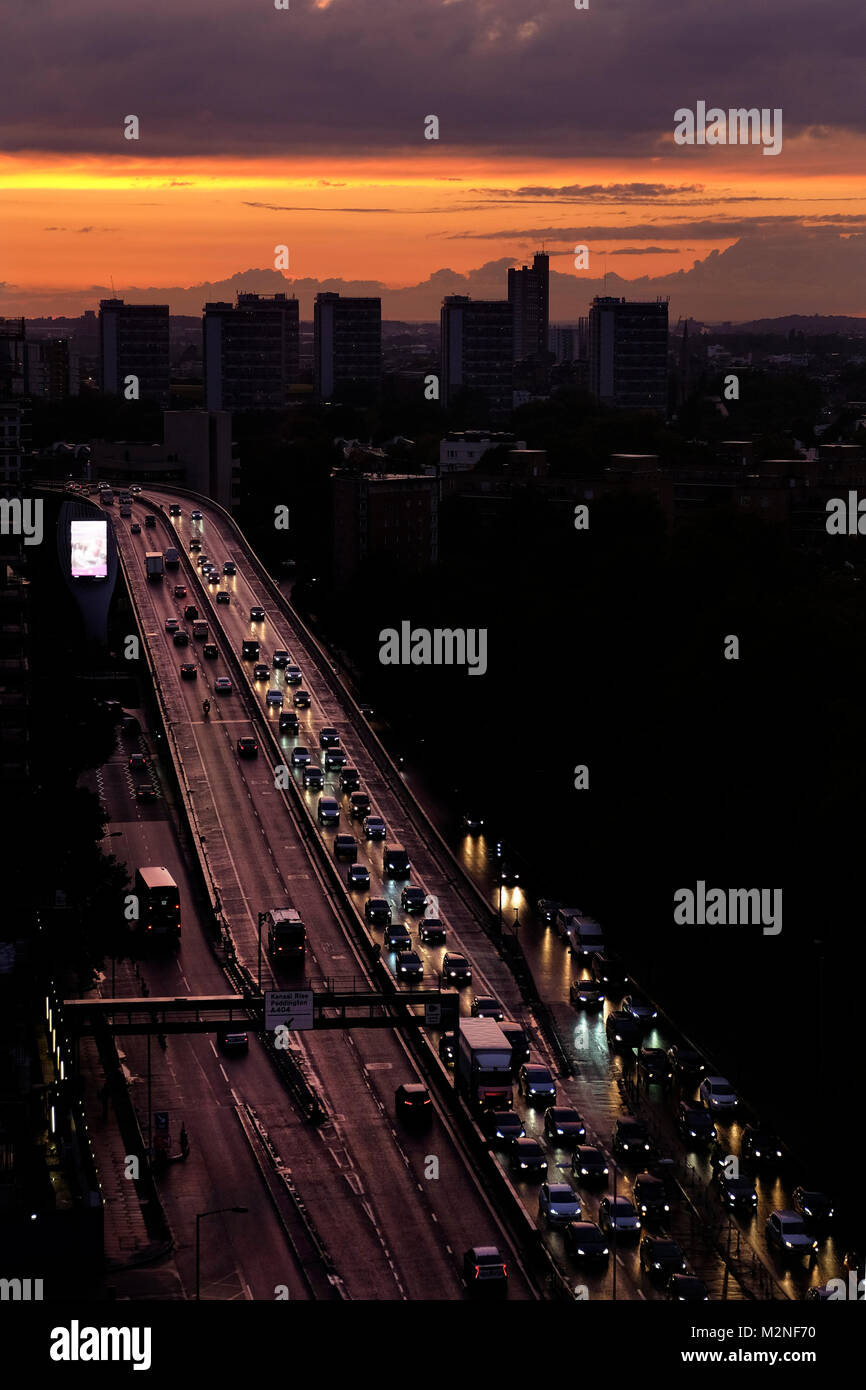 Busy street london traffic jam hi-res stock photography and images - Alamy