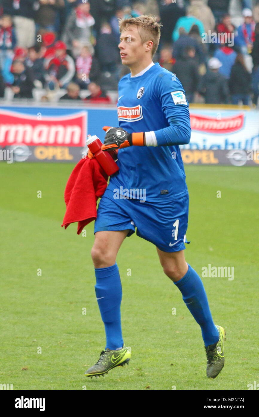 Torwart Alexander Schwolow (Freiburg), Fussball: 2.BL. - 15/16 - SC Freiburg  vs. Eintracht Braunschweig Stock Photo - Alamy