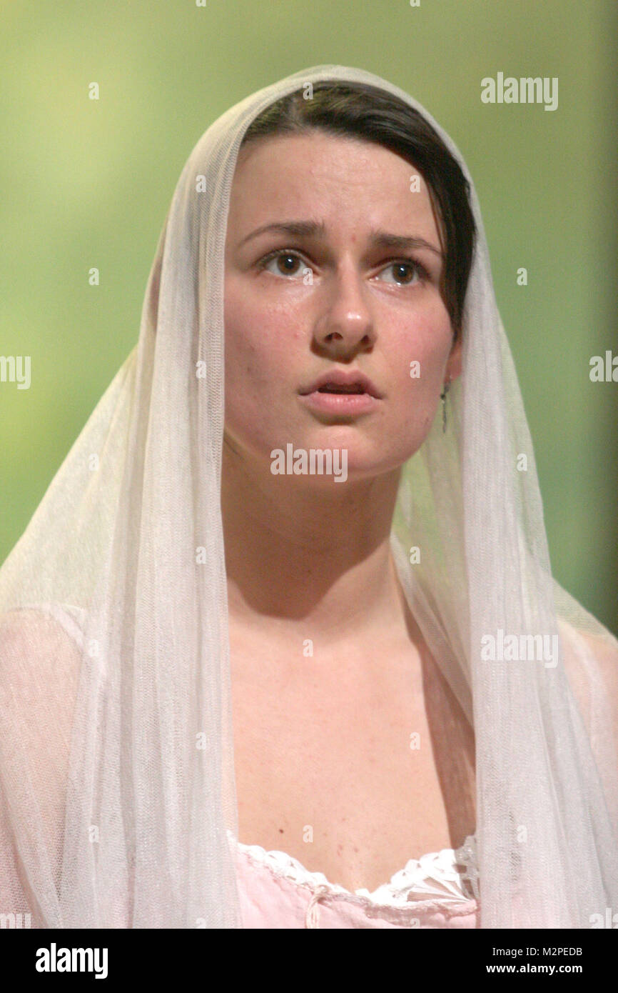 Vestire gli ignudi hires stock photography and images Alamy