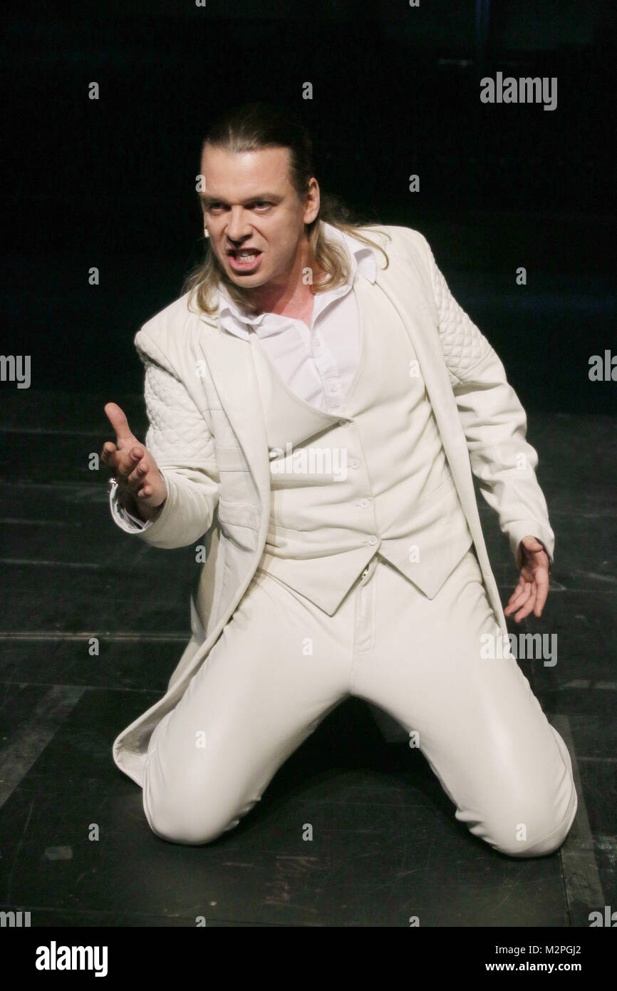 Mate Kamaras Tod Pressetermin Elisabeth Mehr Theater Hamburg 10 11 2015 Stock Photo Alamy