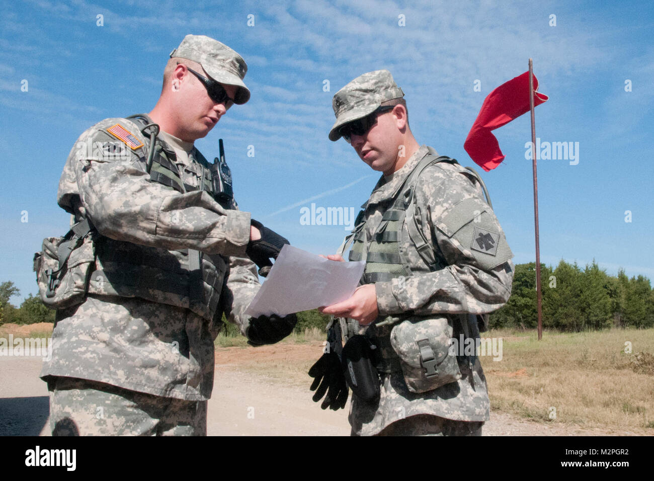 Members of the Oklahoma Army National Guard discuss military ...