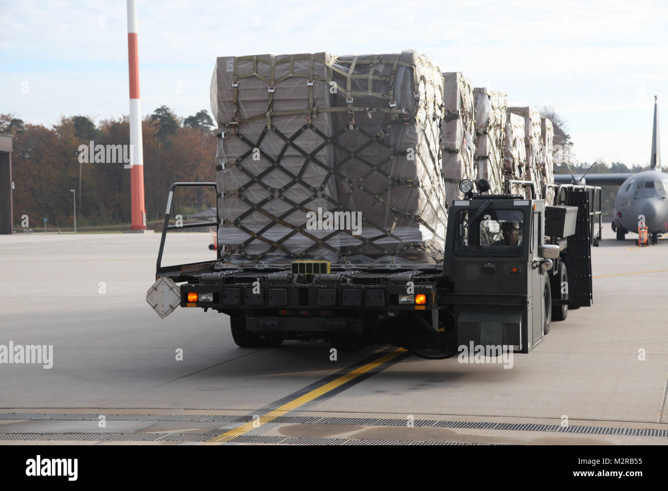 U s army supplies hi-res stock photography and images - Alamy