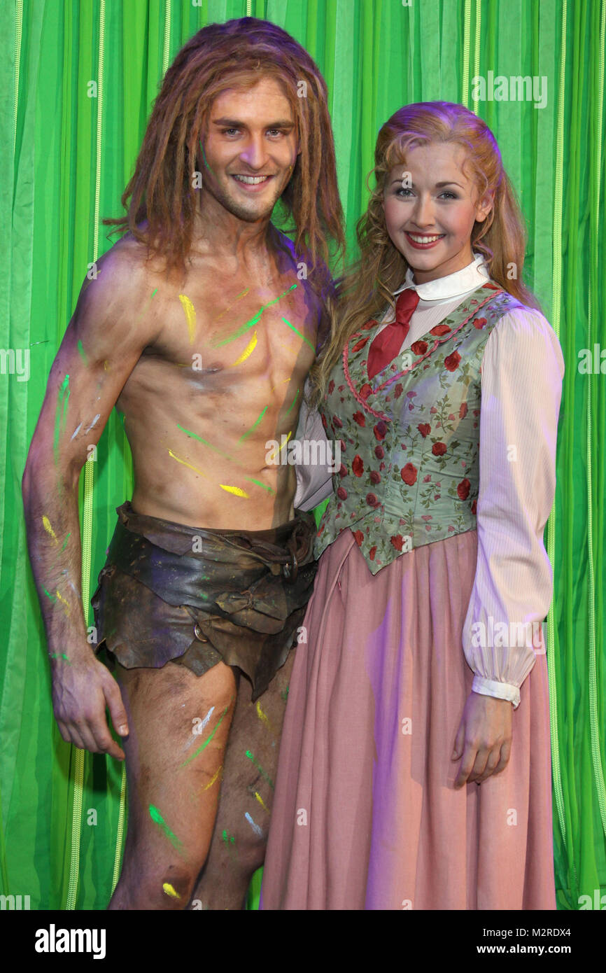 Tarzan Premiere Mit Alexander Klaws Hamburg 25 05 2010 Alexander Klaws Elisabeth Huebert Stock Photo Alamy