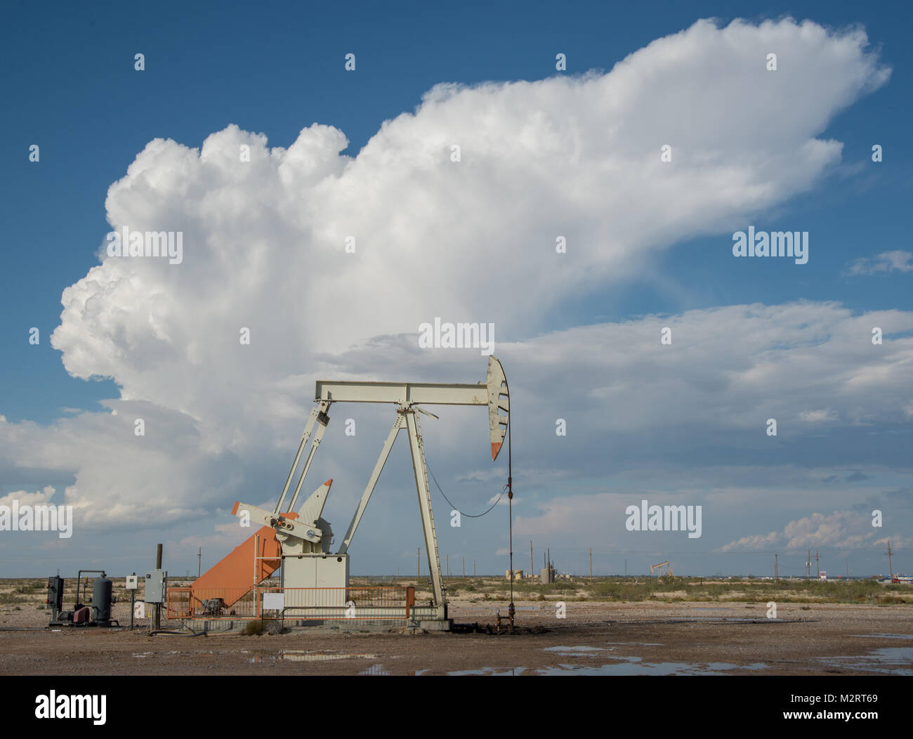 Pump Jack At West Texas Oil Well Stock Photo - Alamy