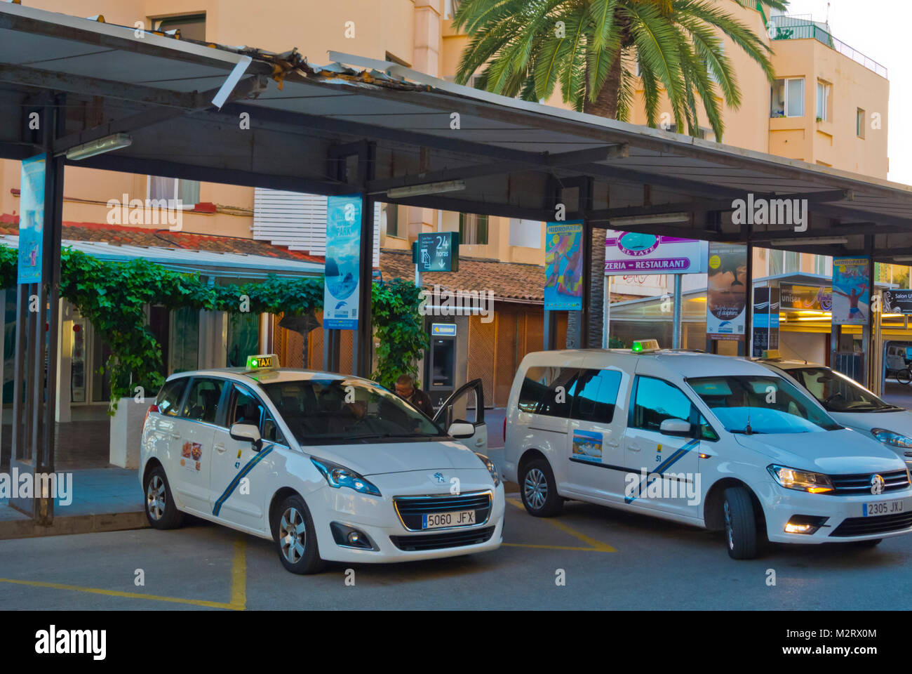 Taxi rank, Carretera d'Arte, Port d'Alcudia, Mallorca, Balearic islands,  Spain Stock Photo - Alamy