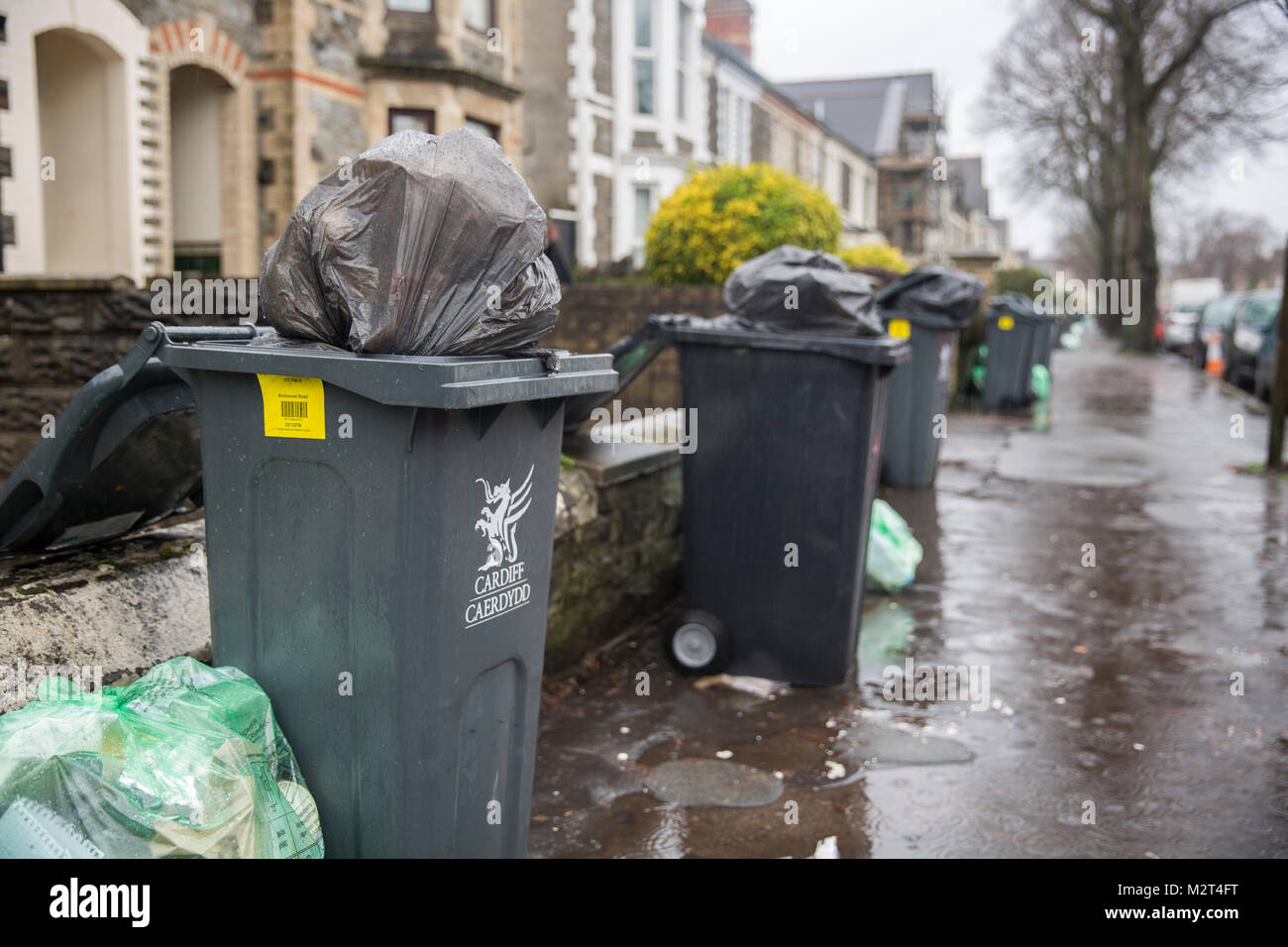 Leaving rubbish hires stock photography and images Alamy