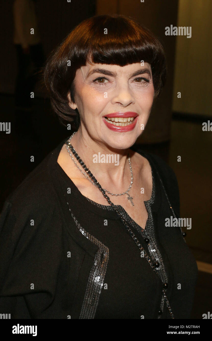 Mireille mathieu hi-res stock photography and images - Alamy