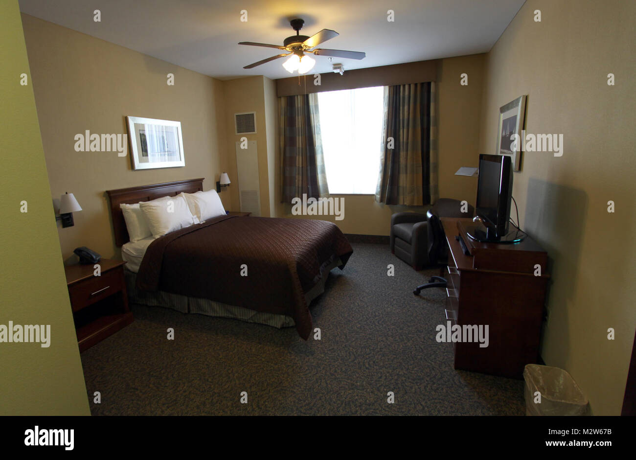 langley afb hotel