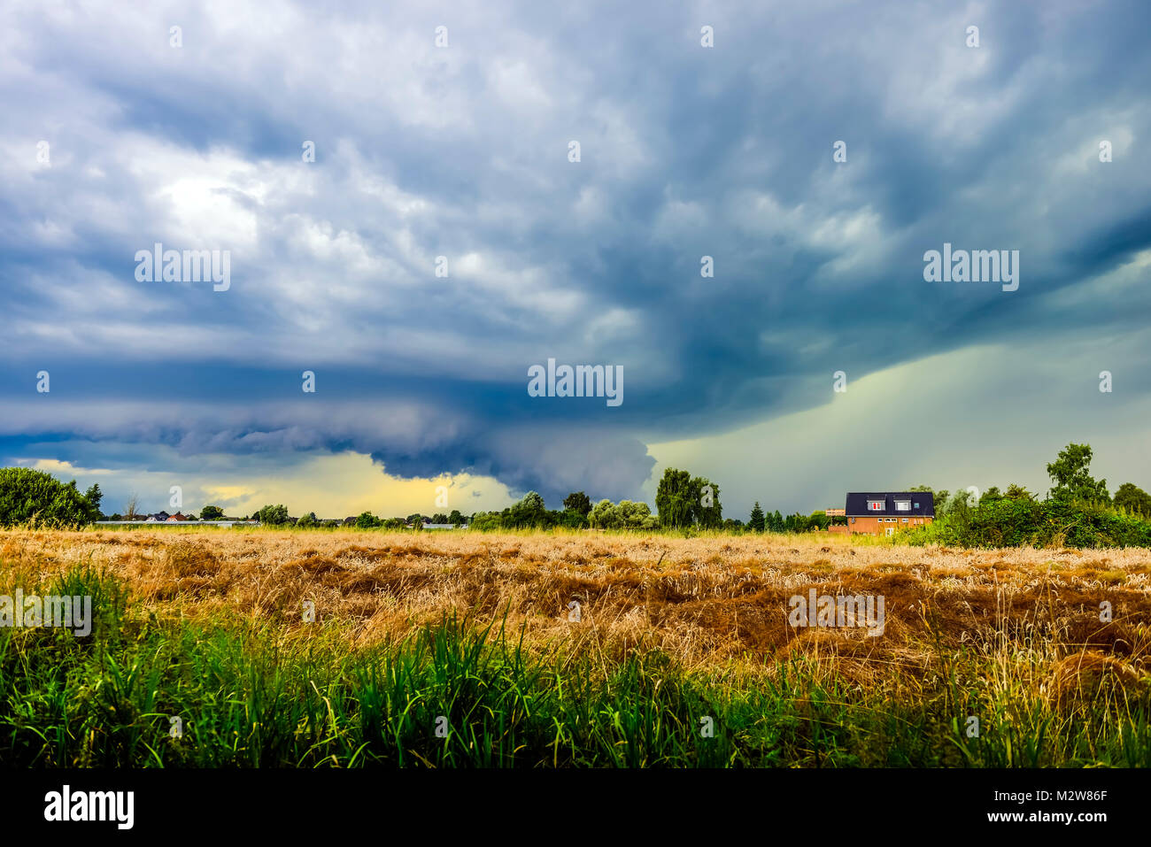 Germany, Hamburg, Kirchwerder, thunderclouds, storm Stock Photo