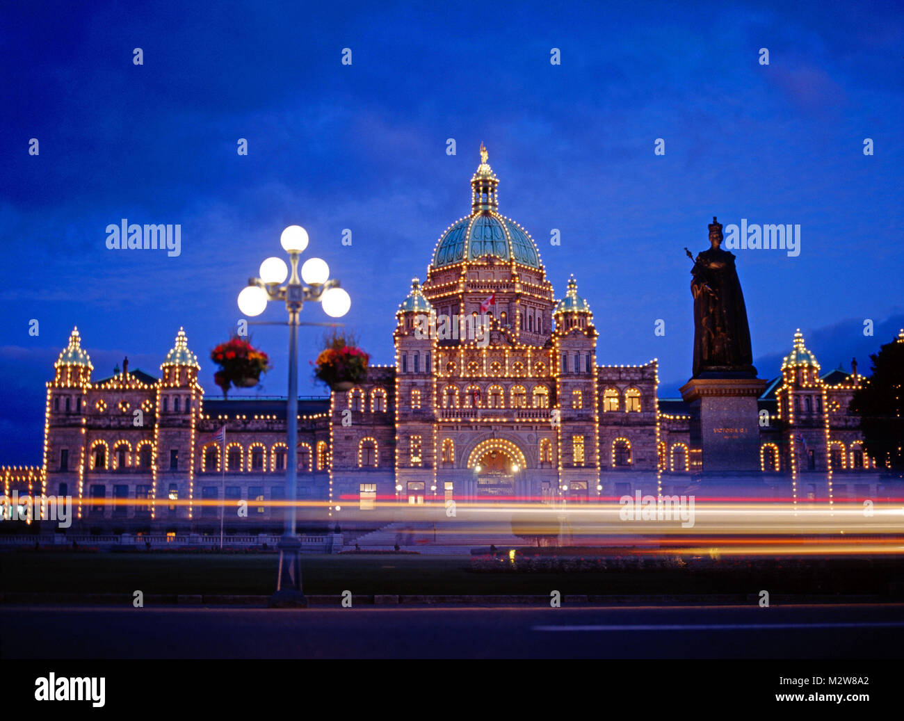 Every evening with more than 3500 light bulbs is illuminated the parliament building established in 1898 in the empire style in Victoria, the capital of the Canadian province British Columbia on Vancouver Iceland Stock Photo