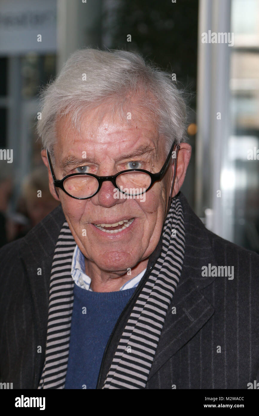 Peter striebeck hi res stock photography and images Alamy