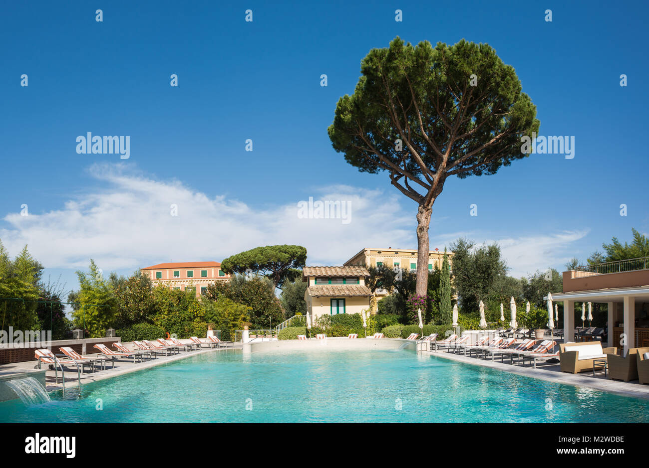 Swimming pool of luxury hotel Stock Photo - Alamy
