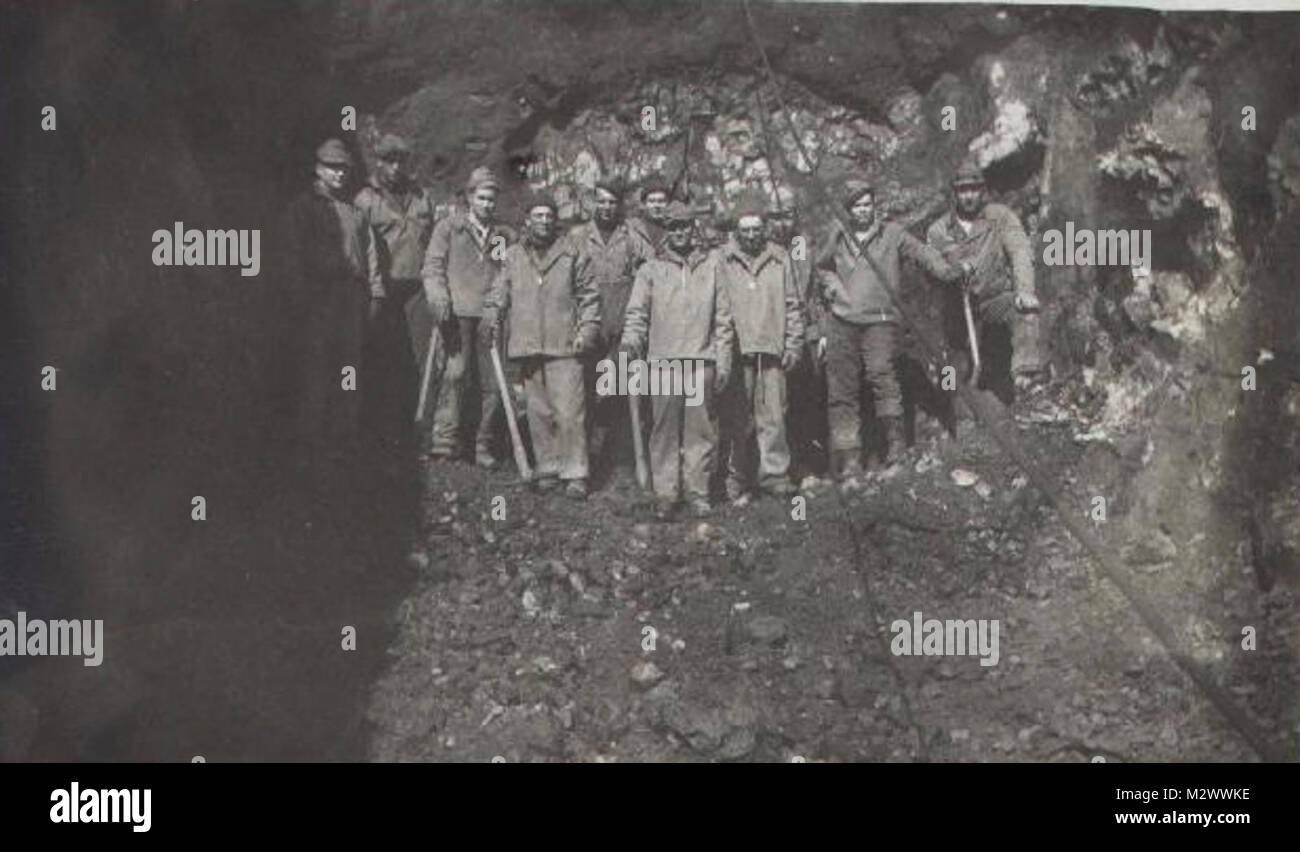 World War Two, black and white photo of soldiers in countryside Stock ...