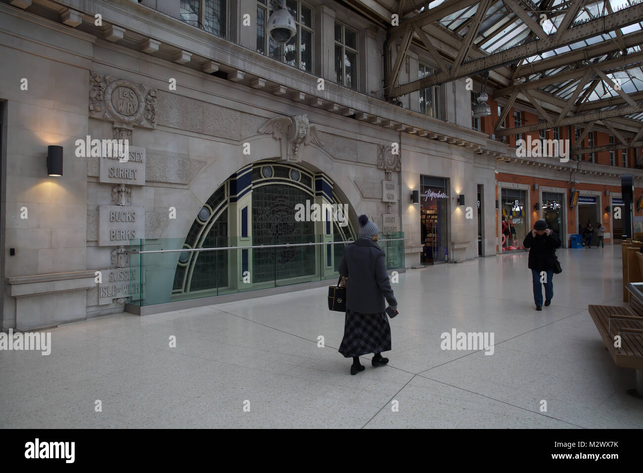 The concourse on Waterloo Station in London Stock Photo Alamy