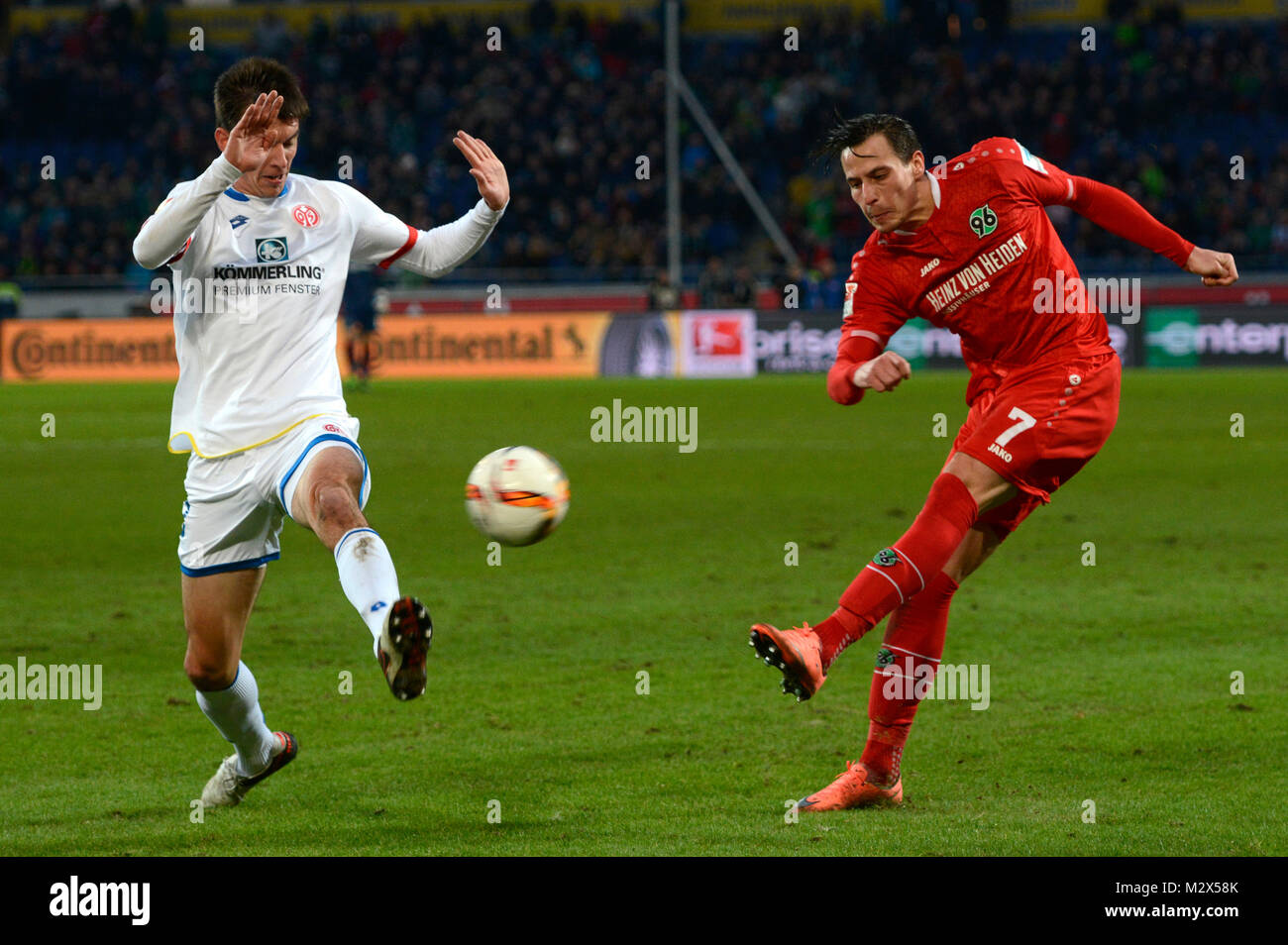 1. Fussball Bundesliga, 20. Spieltag Hannover 96 verliert zuhause gegen den 1. FSV Mainz 05 mit 0:1 in der HDI Arena in Hannover am 06.02.2016  im Bild: Edgar Prib (Hannover 96) Stock Photo