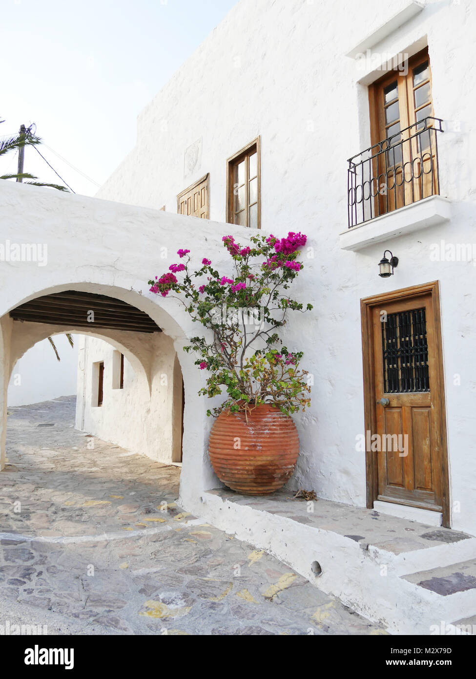 White houses plaka village hi res stock photography and images Alamy White houses plaka village hi res stock photography and images Alamy