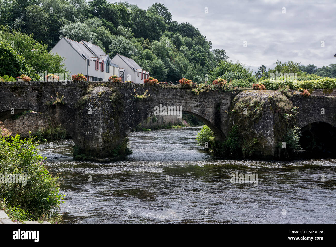 Malerische Brücke in Quimperlé bei Concarneau, Finistère, Südbretagne, Frankreich Stock Photo