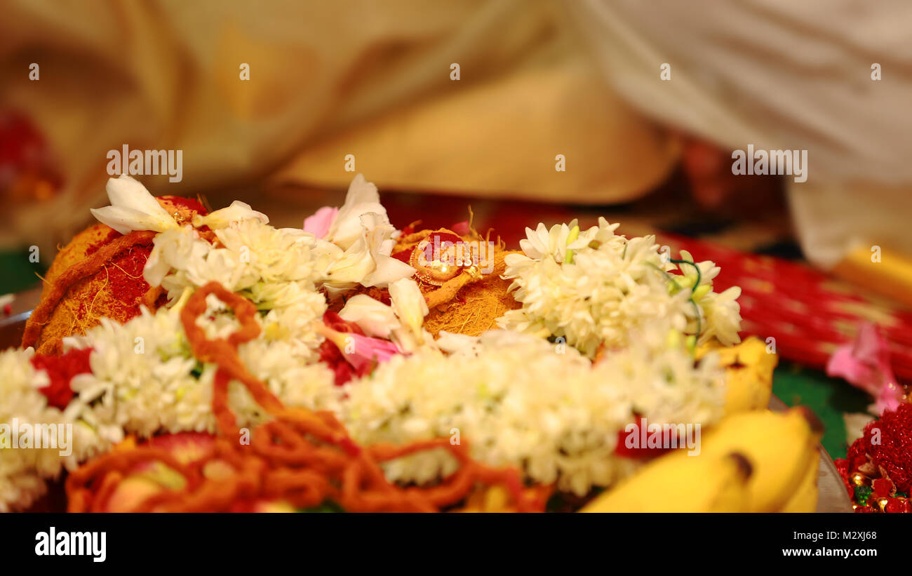 south asian wedding ceremony traditions and rituals Stock Photo Alamy