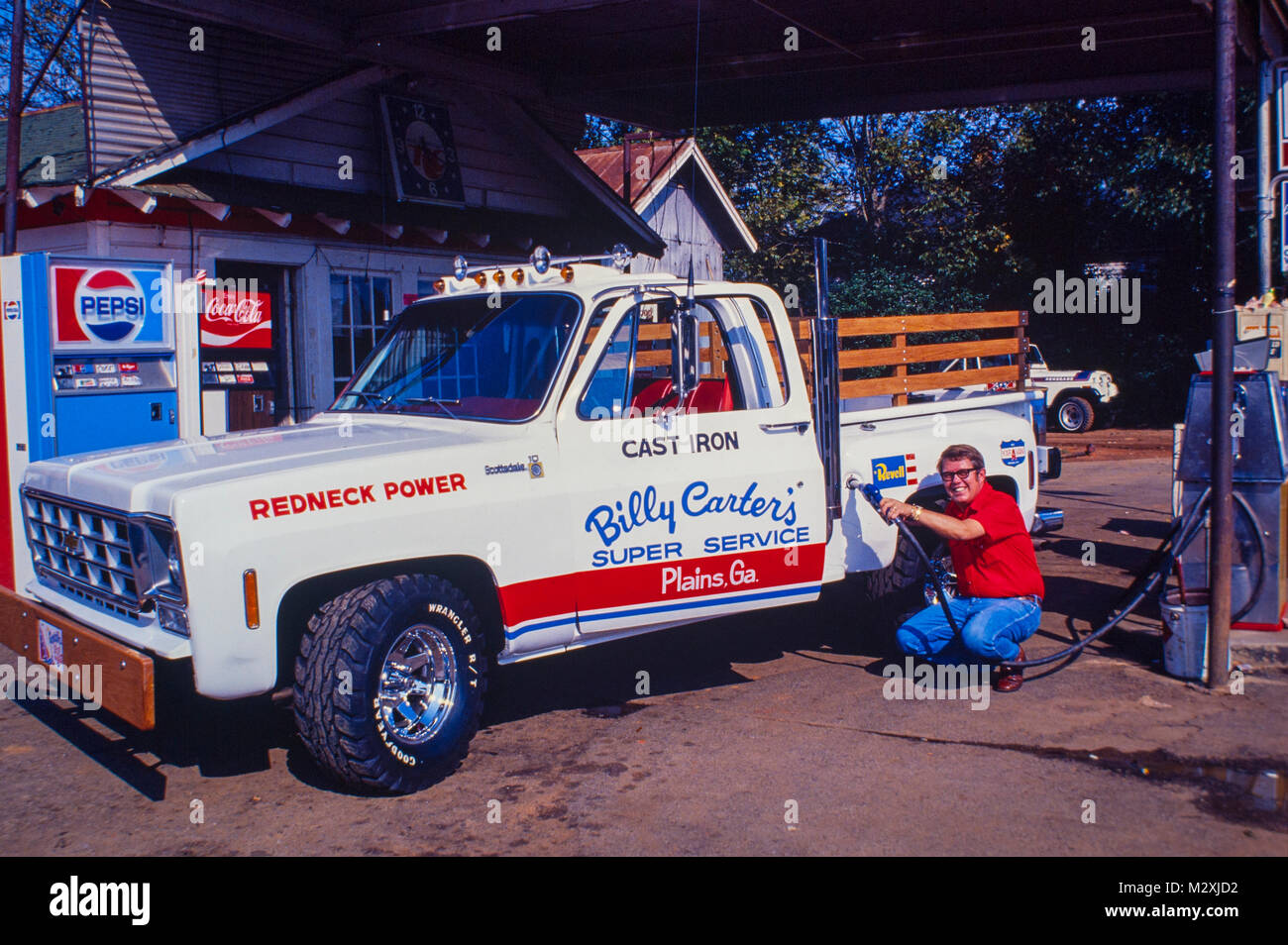 William Alton 'Billy' Carter at his Plains, GA gas station. He was an American farmer and businessman and the younger brother of Pres.  Jimmy Carter. Stock Photo