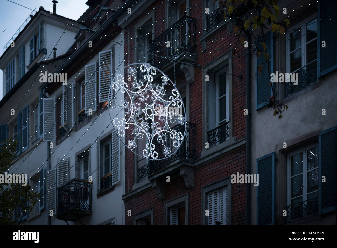 France, Alsace, Straßbourg at Christmastime, lane in the Old Town. Stock Photo