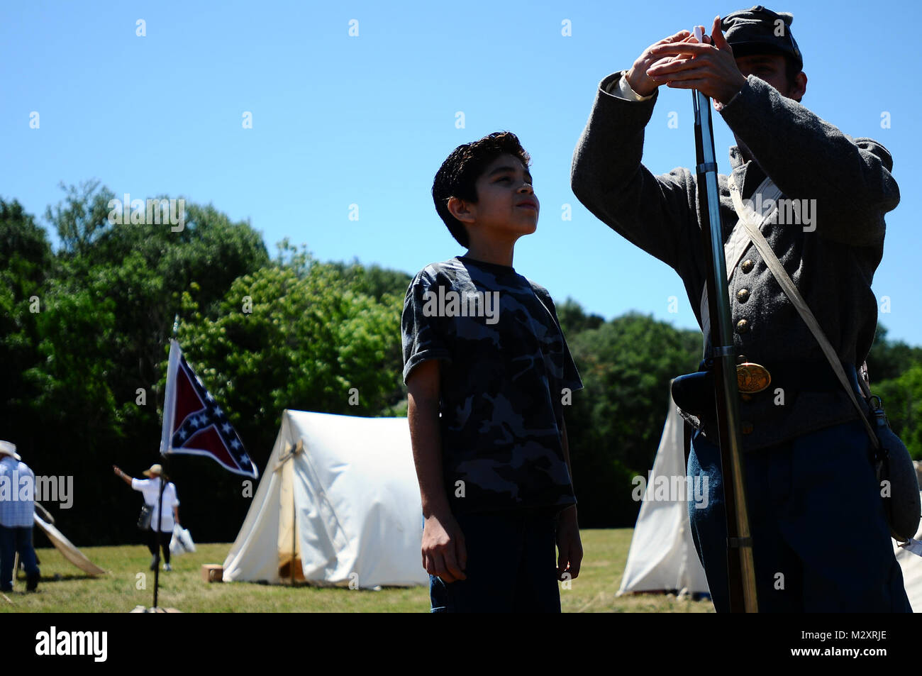 Soldier pouring gunpowder hires stock photography and images Alamy