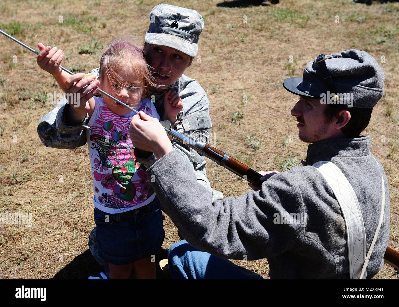 Soldier pouring gunpowder hires stock photography and images Alamy