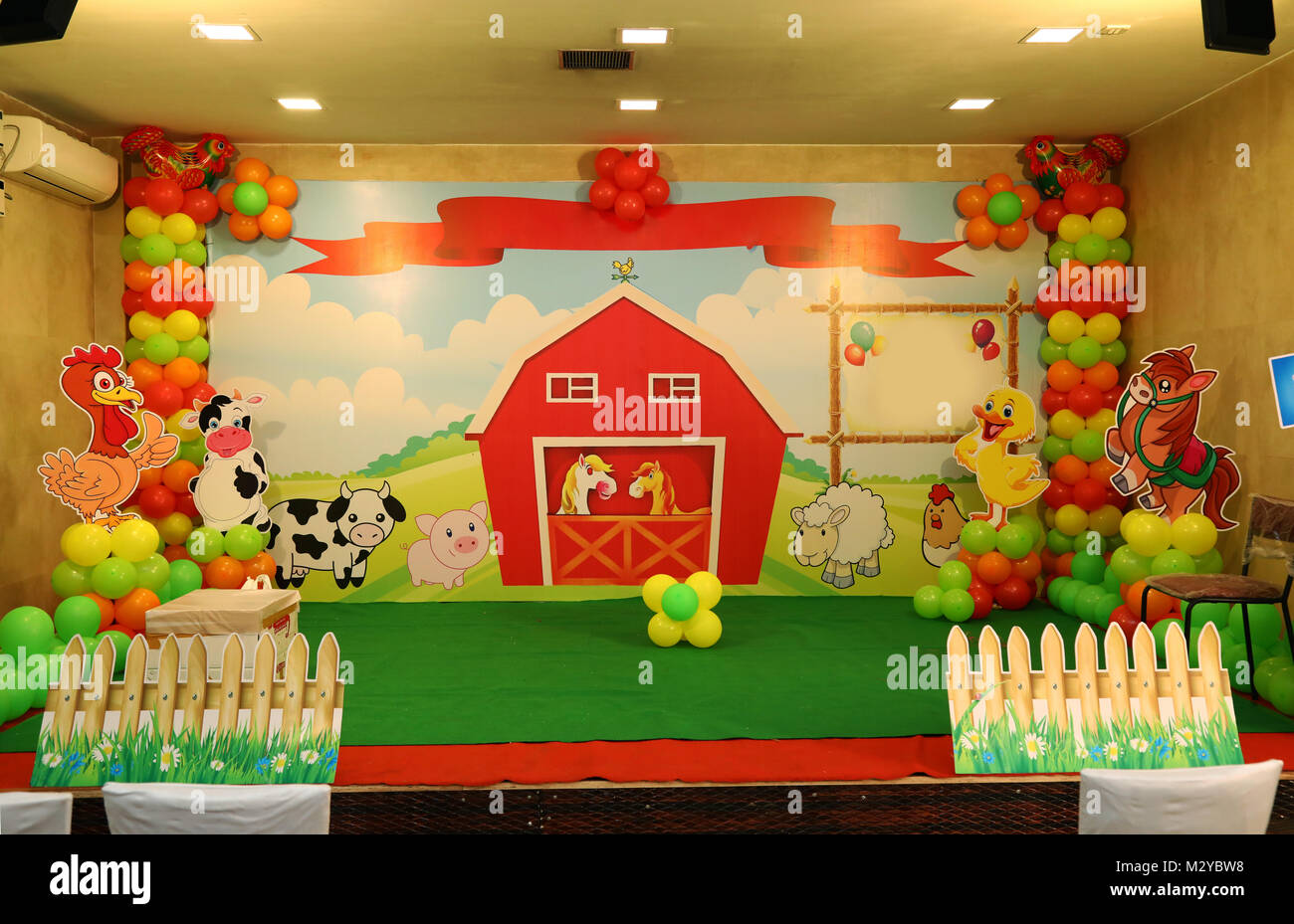 baby birthday party stage Stock Photo Alamy