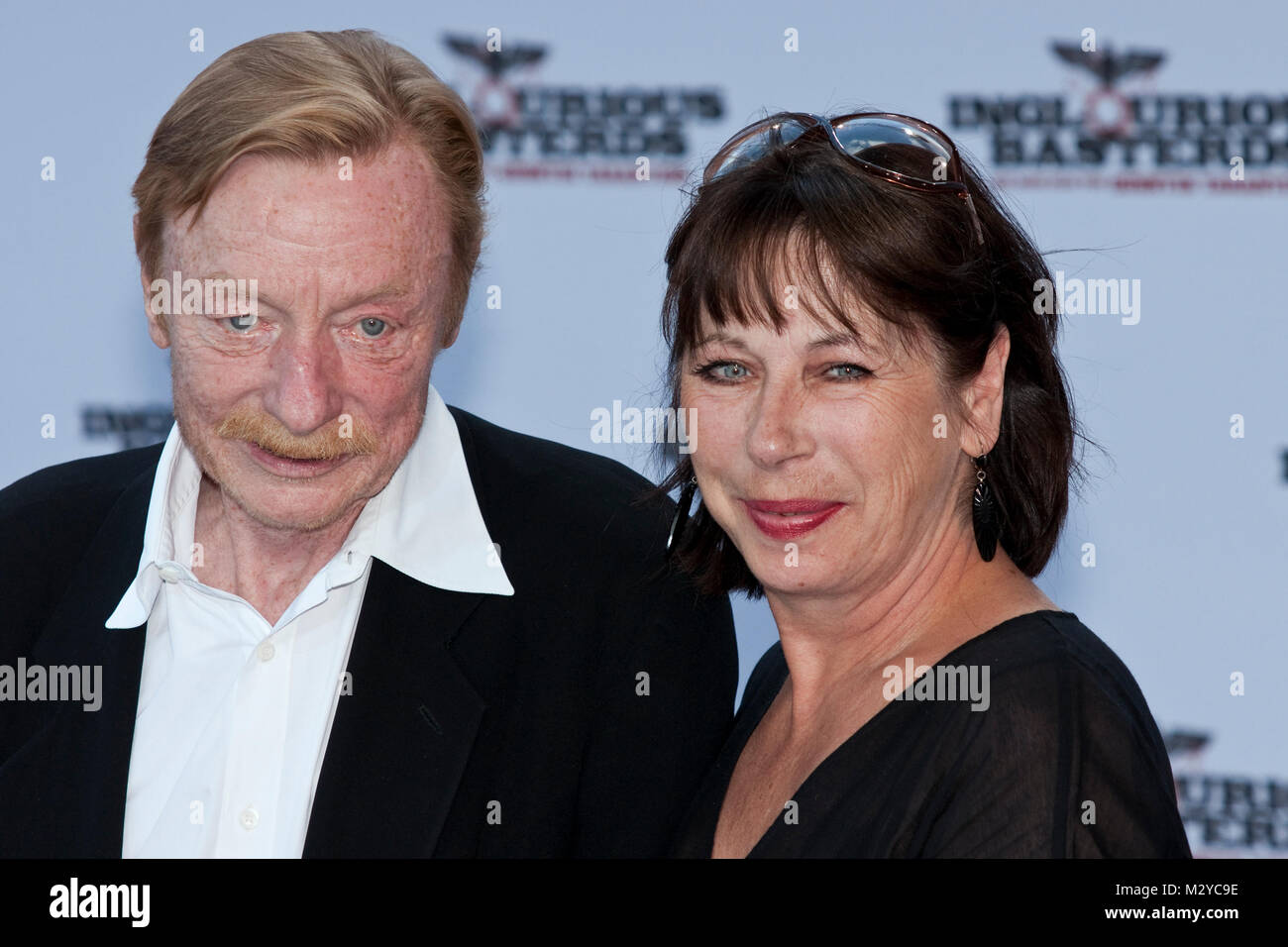 Otto Sander & Monika Hansen beim Photocall 'Inglourious Basterds' in Berlin Stock Photo