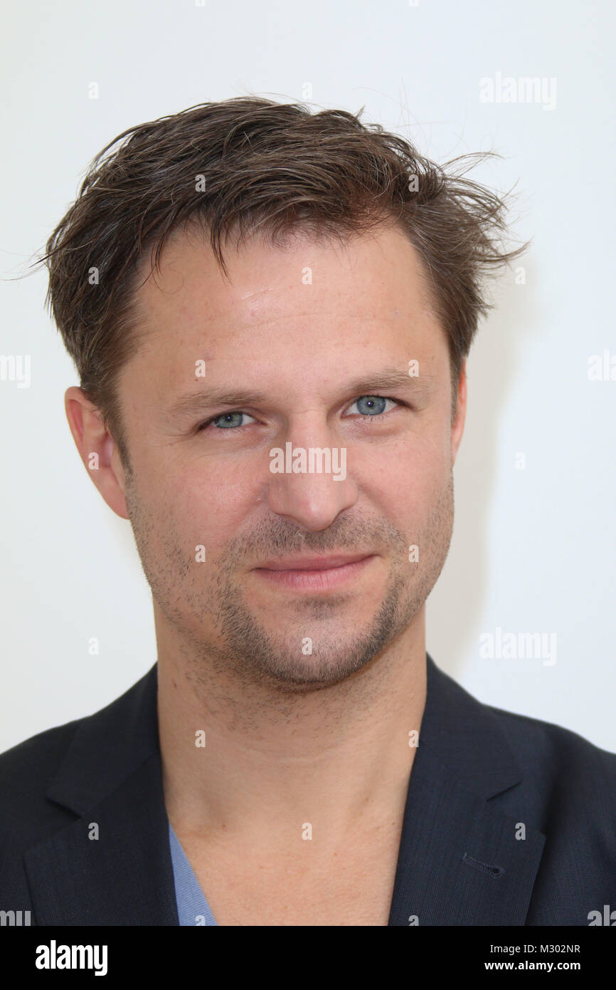 Bernhard Schir Bernhard Schir