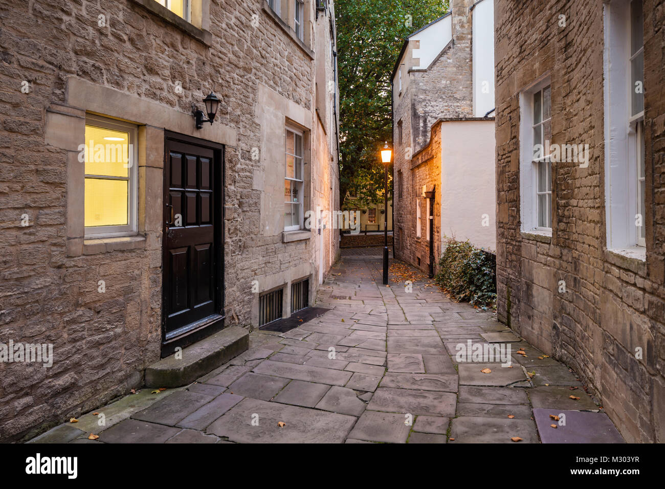 Narrow passage in Bath historic centre, Somerset, England. Stock Photo