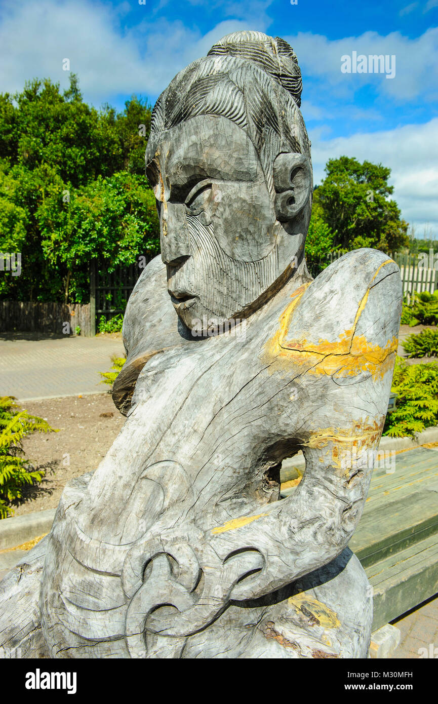 Giant wood carved statue in the Te Puia Maori Cultural Center, Roturura, North Island, New Zealand Stock Photo