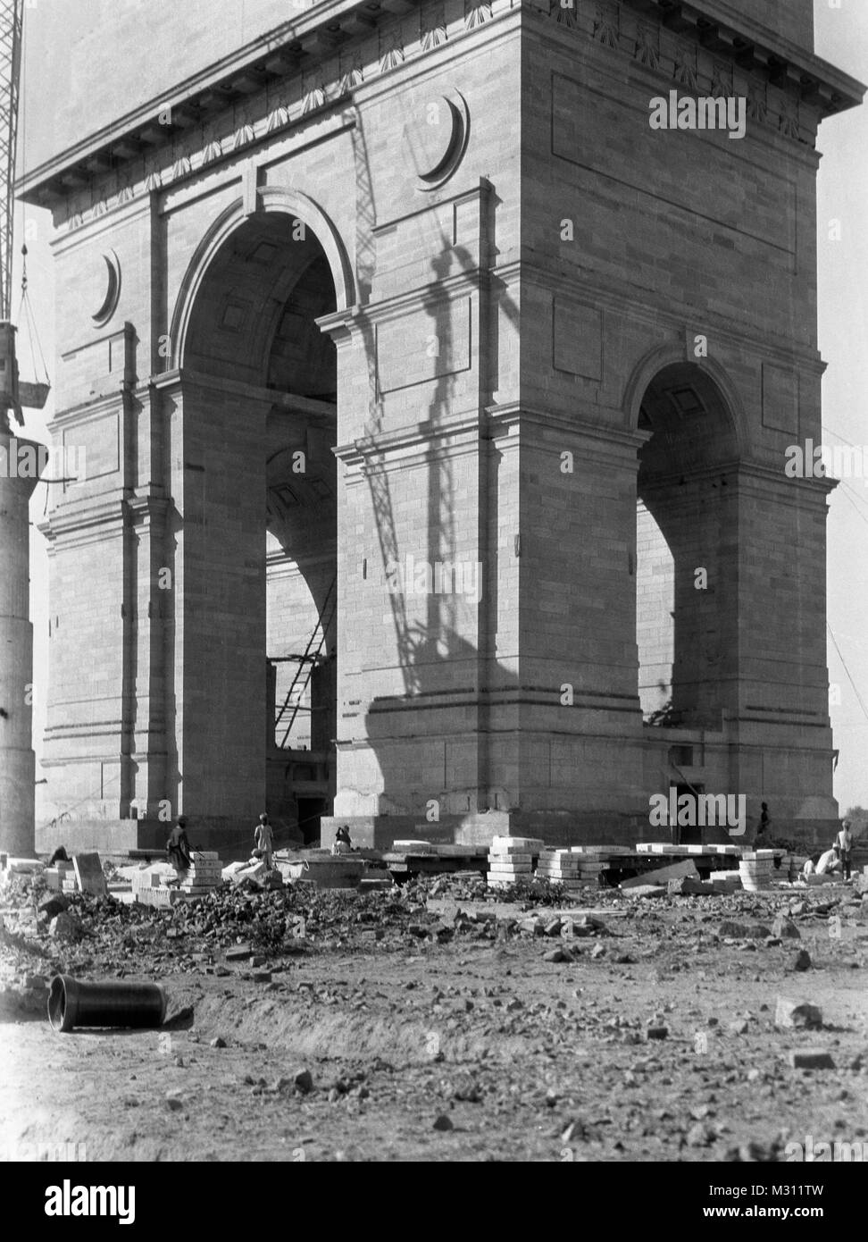 The India Gate is a war memorial photo taken by A. G. Shoosmith, Edwin Lutyens's representative in New Delhi, where he worked from 1920-1931 Stock Photo