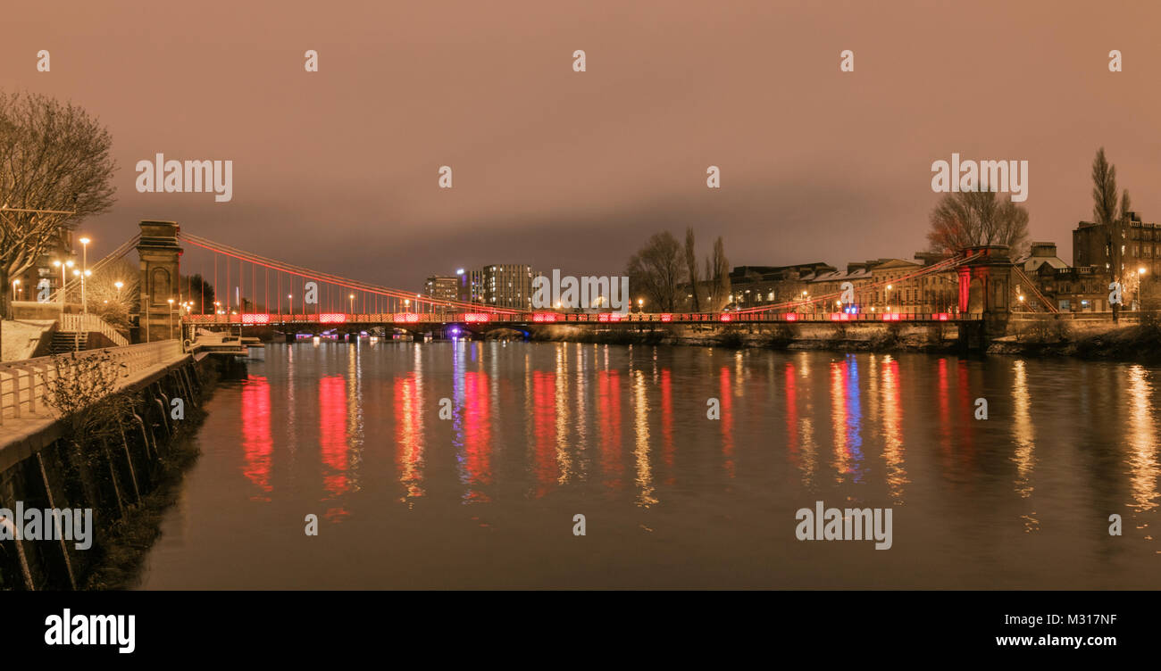 The LED feature lighting of the South Portland Street suspension