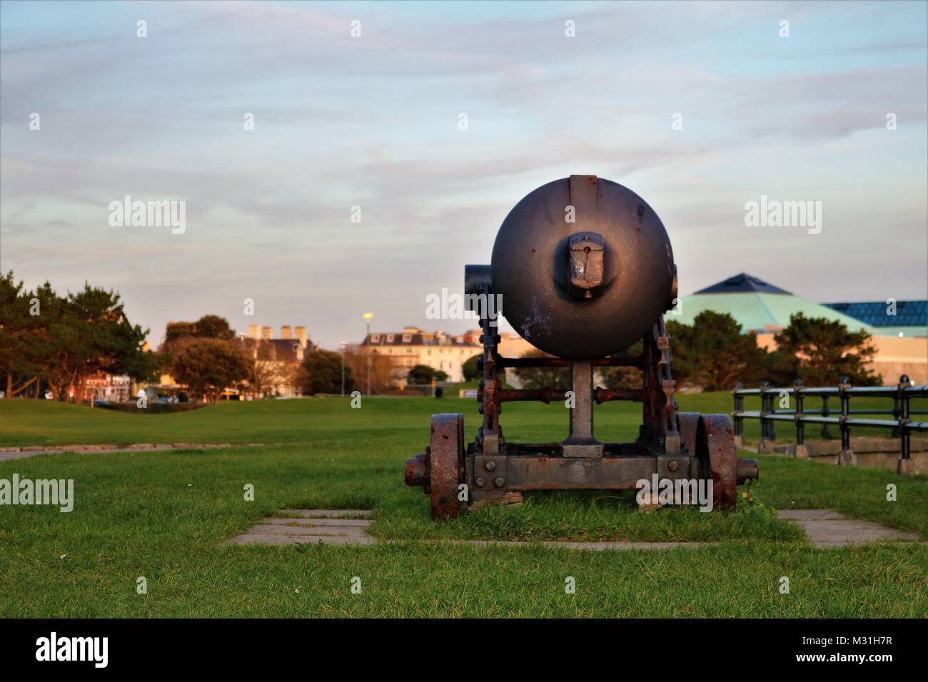 Defence cannon at Southsea Castle, Portsmouth, UK pointing inland Stock Photo