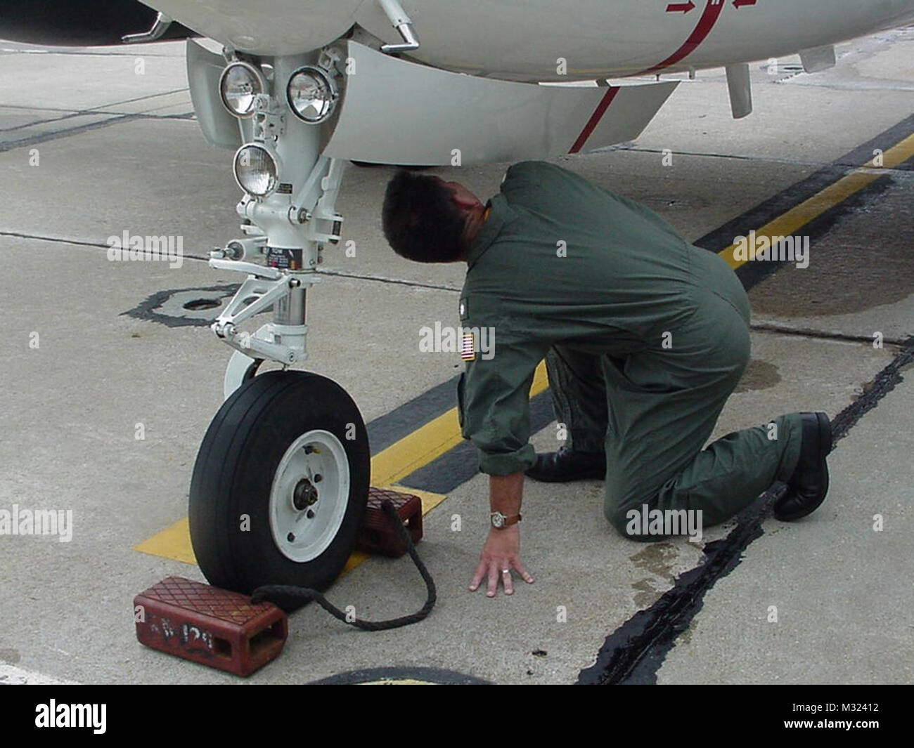 photos provided by cdr Rogers of the naval safety center 12/2001 rogers 7 by navalsafetycenter