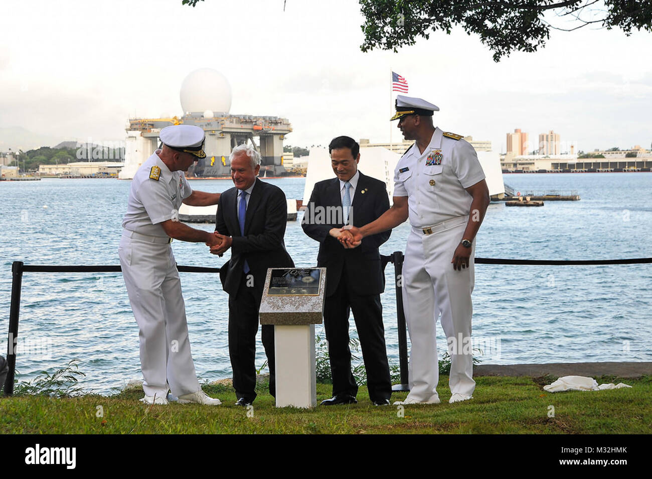 US., Japan Commemorate the 70 Years of Peace Ceremony in Pearl Harbor ...