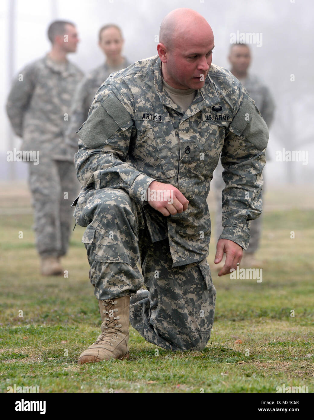Army Staff Sgt. Jason Arthur, a Missouri National Guardsman, performs a