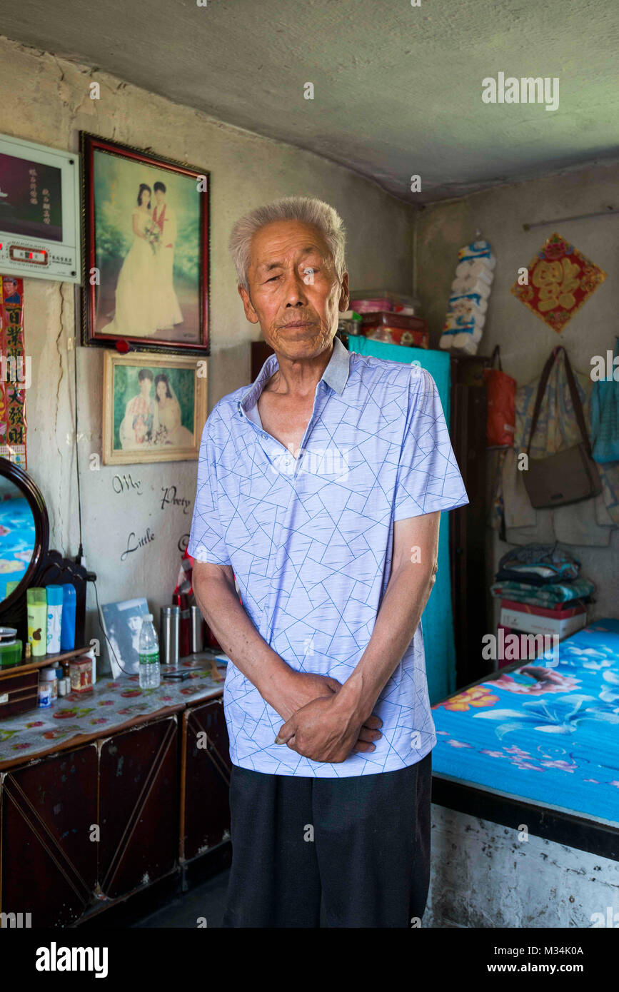 90 year old man hi-res stock photography and images - Alamy