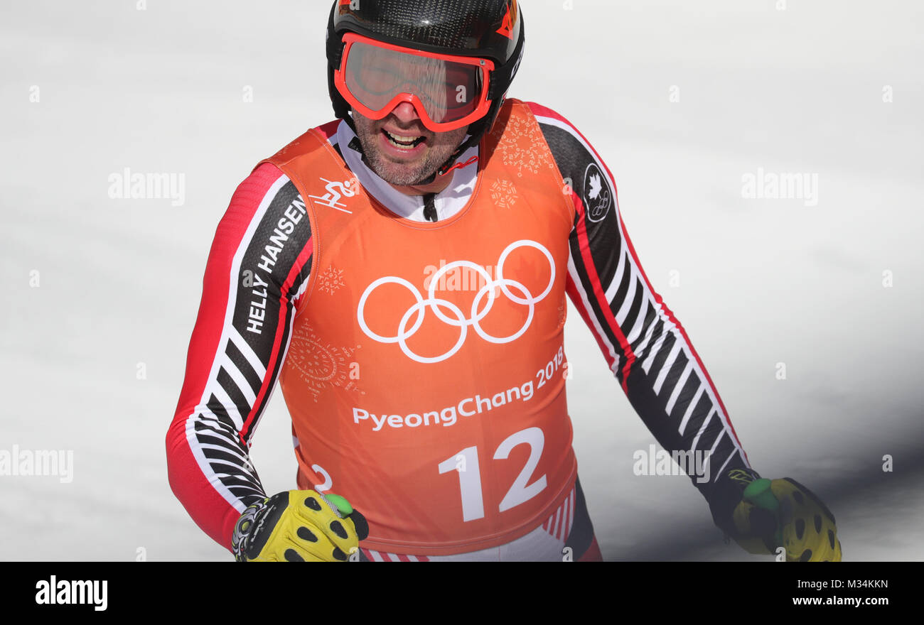 Pyeongchang, South Korea. 9th Feb, 2018. French skier Manuel Osborne-Paradis in action during a training session for the 2018 Winter Olympics at the Yongpyong Alpine Centre in Pyeongchang, South Korea, 9 February 2018. Credit: Michael Kappeler/dpa/Alamy Live News Stock Photo