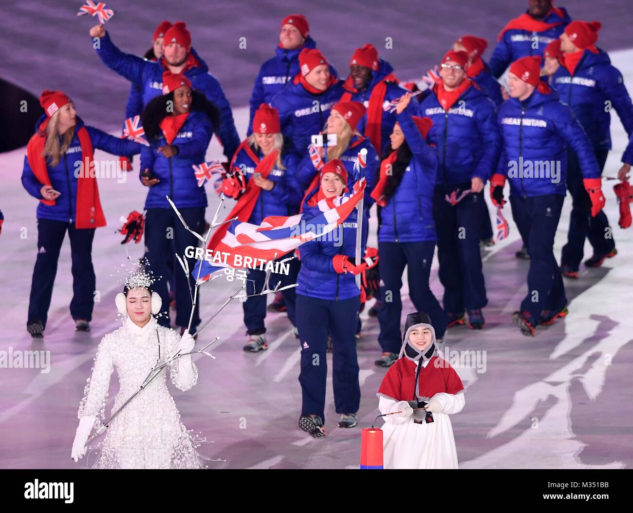 Lizzy Yarnold (GBR) carries the flag and leads the teamGB delegation into the stadium. Opening Ceremony. Pyeongchang2018 winter Olympics. Olympic stadium. Pyeongchang. Republic of Korea. 09/02/2018. Stock Photo