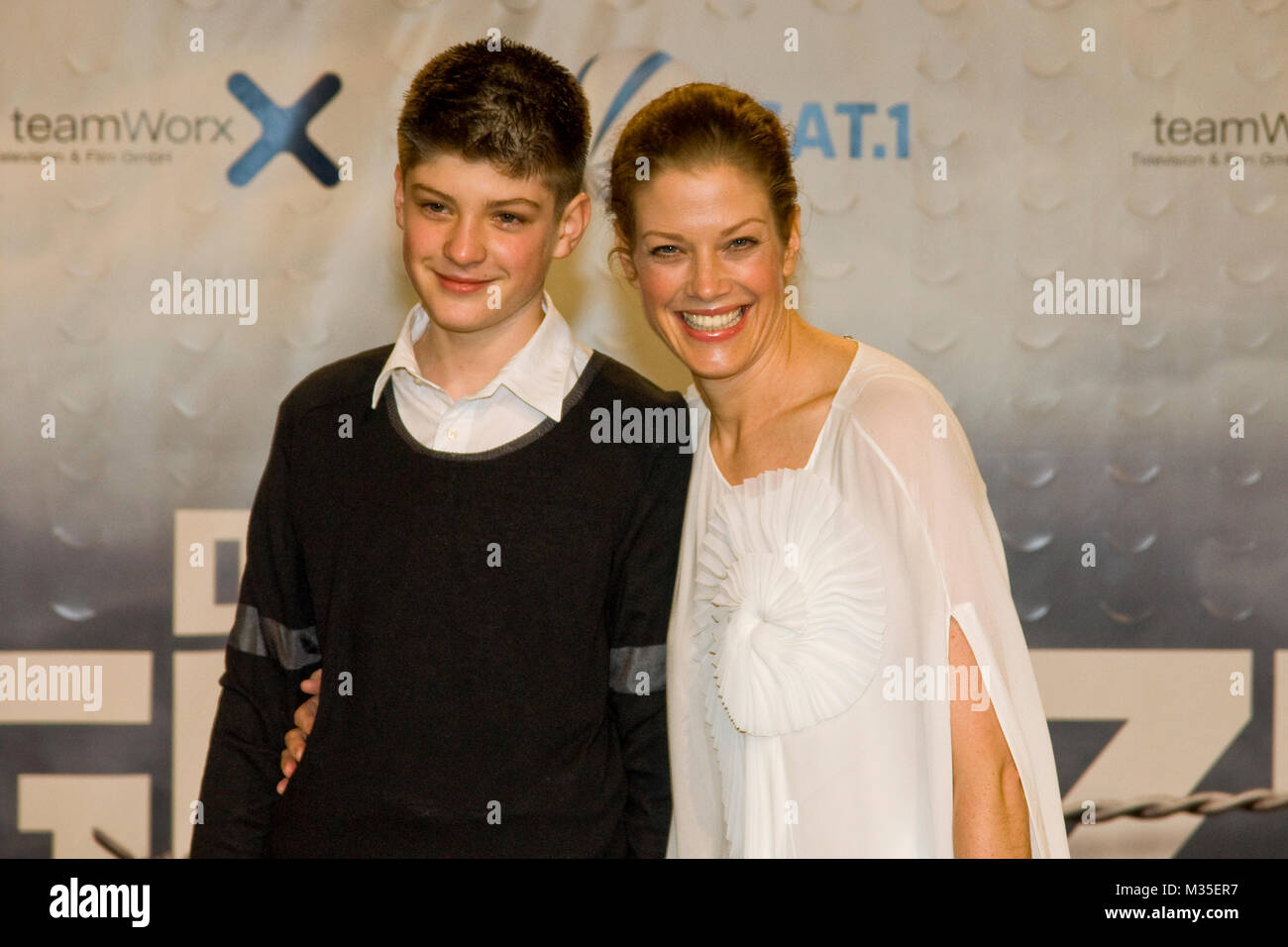 With Marie Baumer Hi Res Stock Photography And Images Alamy
