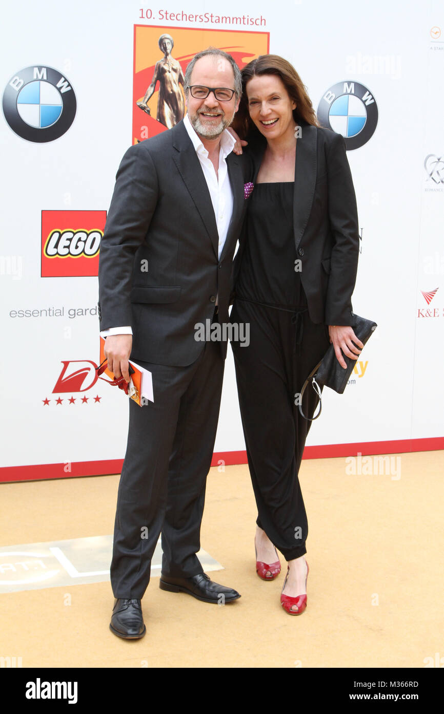 Marek Ehrhardt mit Frau MAren, Verleihung von "Die Goldene Deutschland